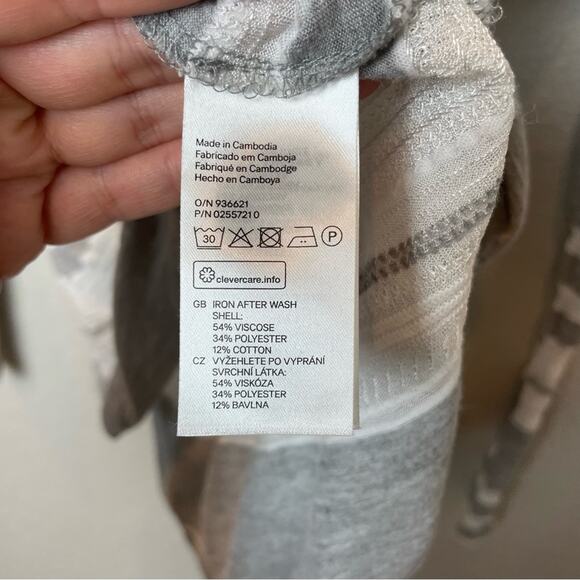 H&M Heather Gray & White Striped Long Sleeve Blouse Size L - Picture 6 of 7